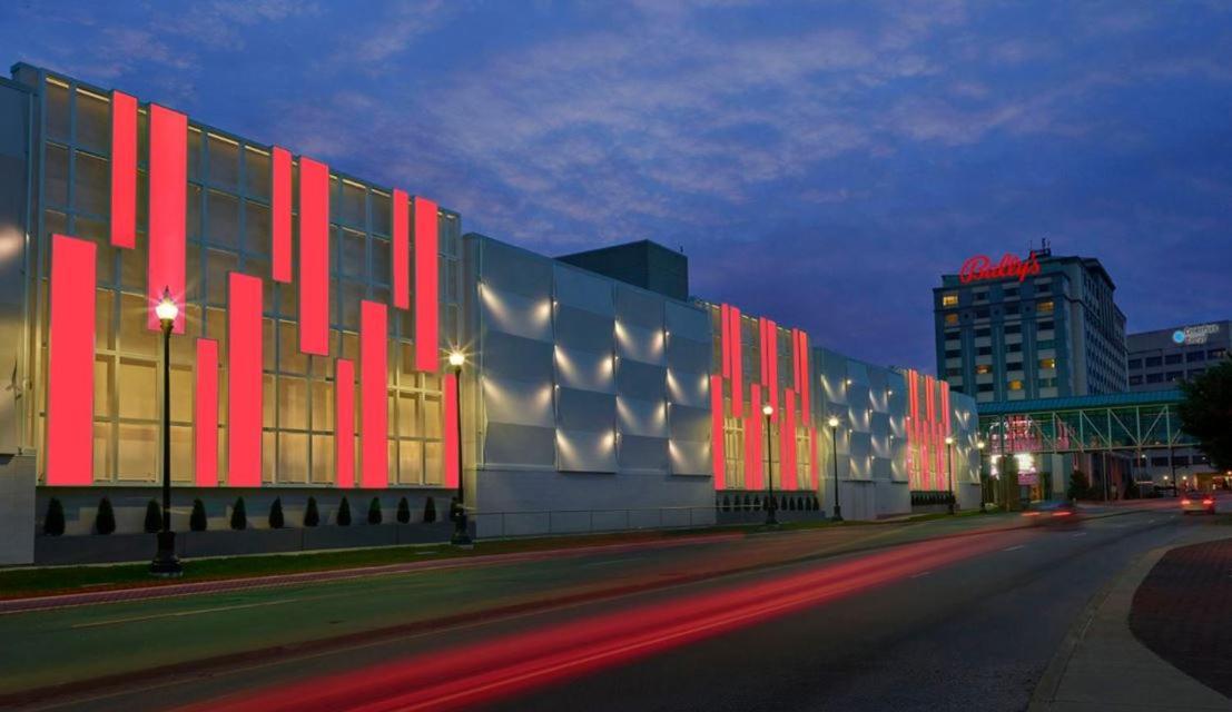 Bally'S Evansville Casino & Hotel Exterior foto